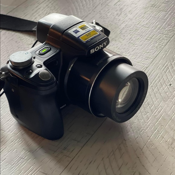 Sony Camera Super Steady Shot 📷DCS-H50 - Picture 10 of 10